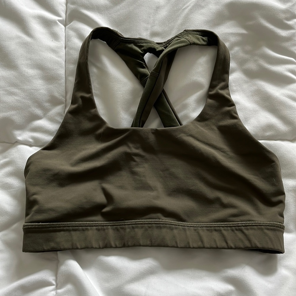 Lululemon sports bra